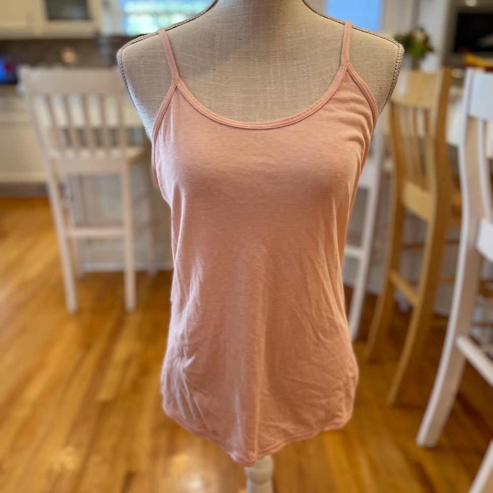 💜 3 for $18 or 5 for $25 💜 Z by Zella light pink strappy tank top